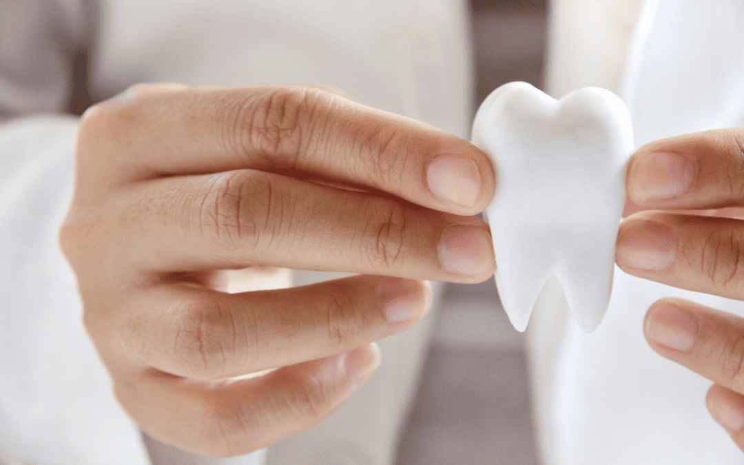 Découvrez les solutions pour remplacer une molaire manquante