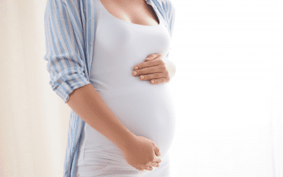 Implant dentaire enceinte : que faut-il savoir ?