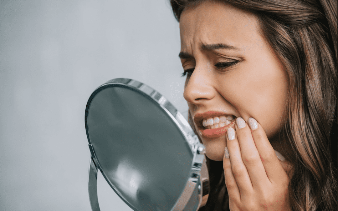 Dent définitive qui bouge : que faire ?