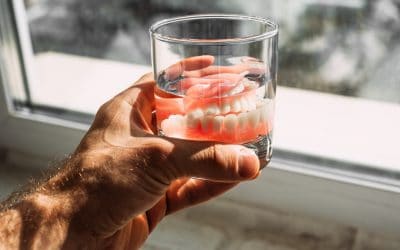 Comment blanchir un appareil dentaire en résine